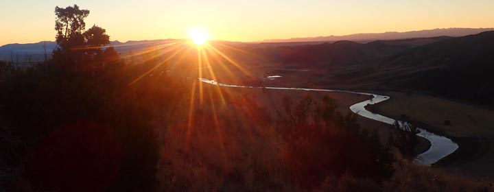 Sunrise over the Jefferson River.